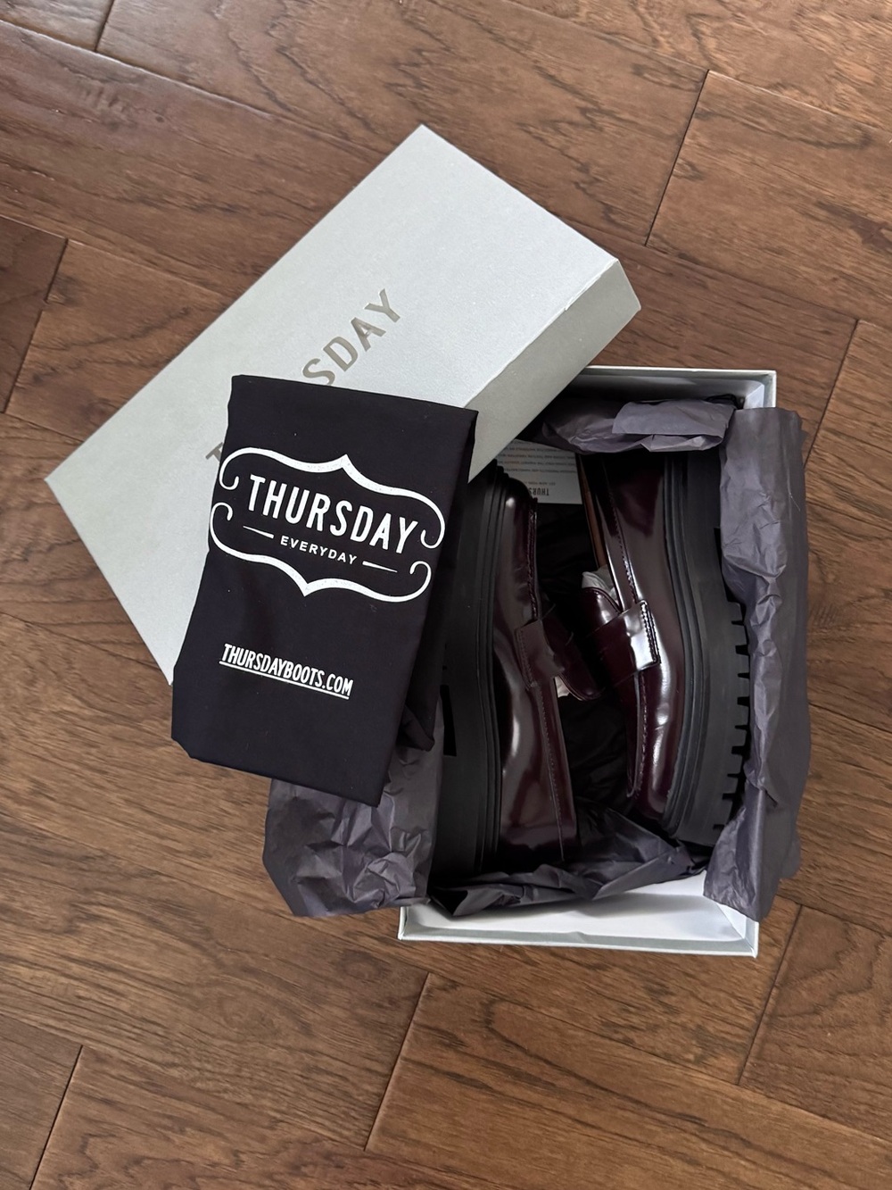 EUC Thursday Boot Company Penny Loafers Women's Burgundy Size 6.5 - Picture 9 of 9